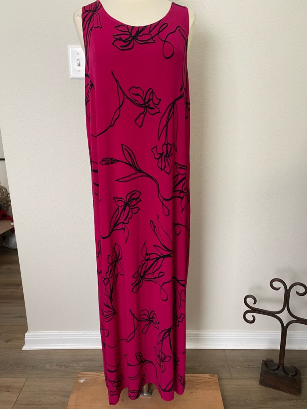 Chico's Travelers Fuchsia Maxi Dress with Black Floral Linework XL
